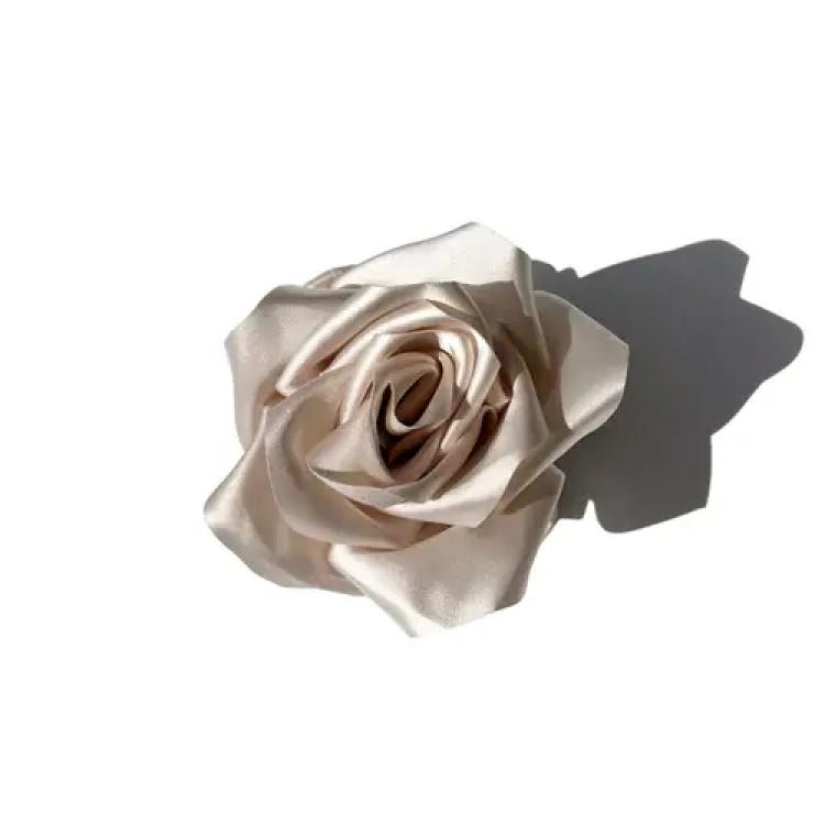 Solar Eclipse Rosen Haarklammer Satin creme