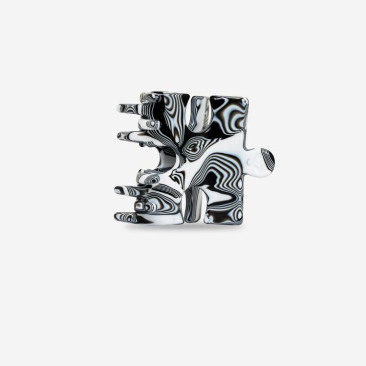 Sasstie  Puzzle Shadow Ink
