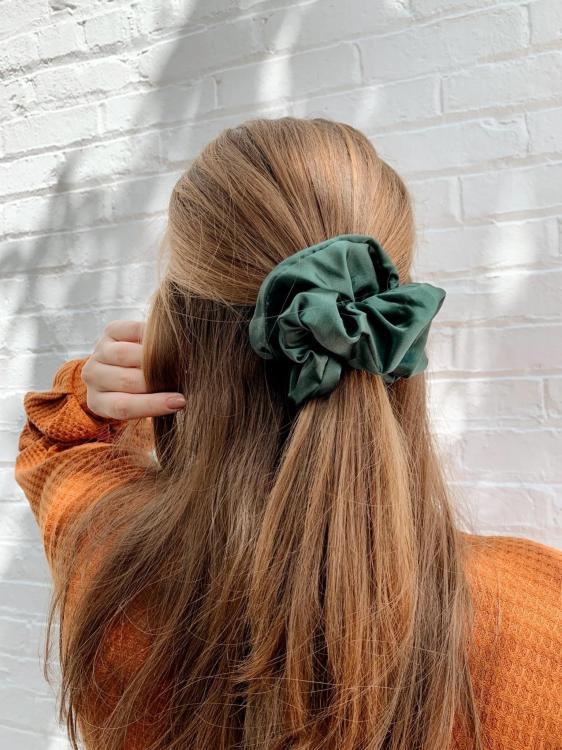 Beyond Scrunchies Hunter groß