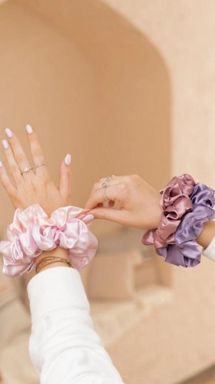 Beyond Scrunchies Mauve groß