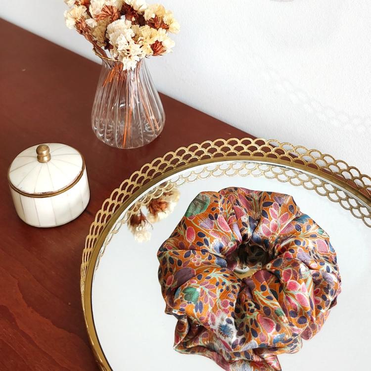 Laure Derrey Scrunchie Louise