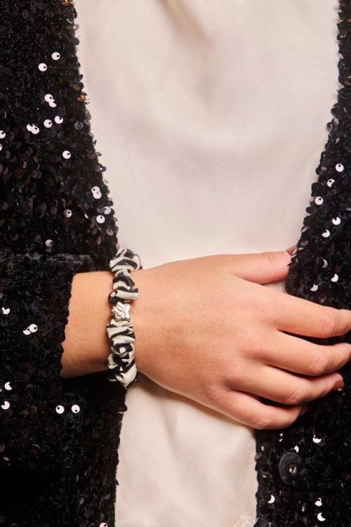 ByEloise Gold Star Silk Scrunchie Zerba