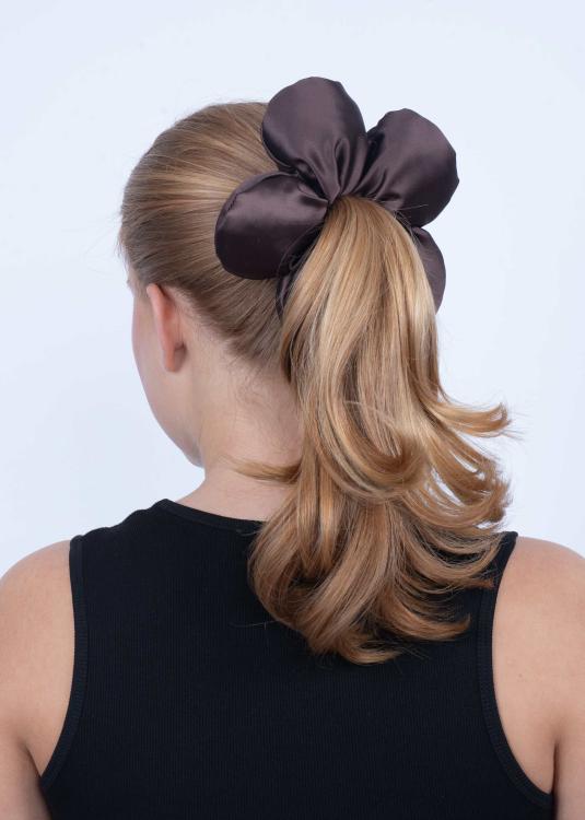 Sui Ava Flower Pillow Scrunchie Chocolate