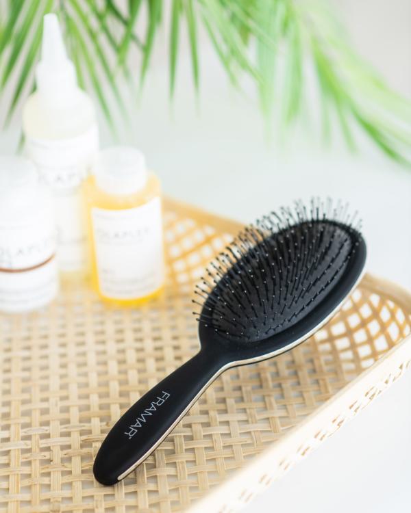 Framar Detangle Brush Black to the Future